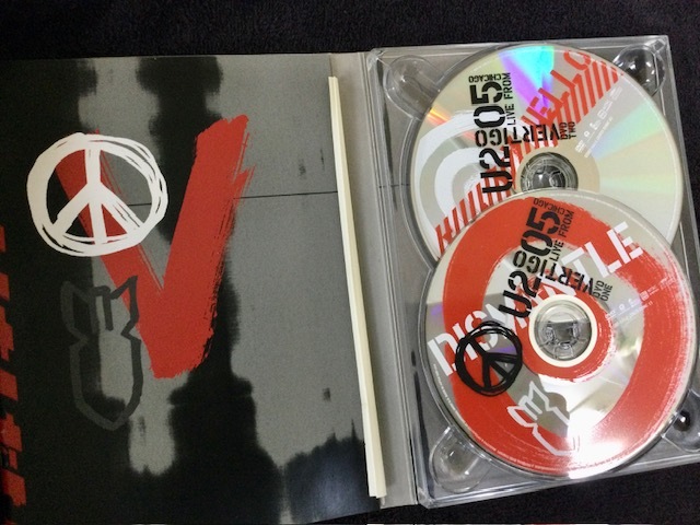★U2「U2 LIVE FROM CHICAGO」2枚組DVD国内版中古★_画像3