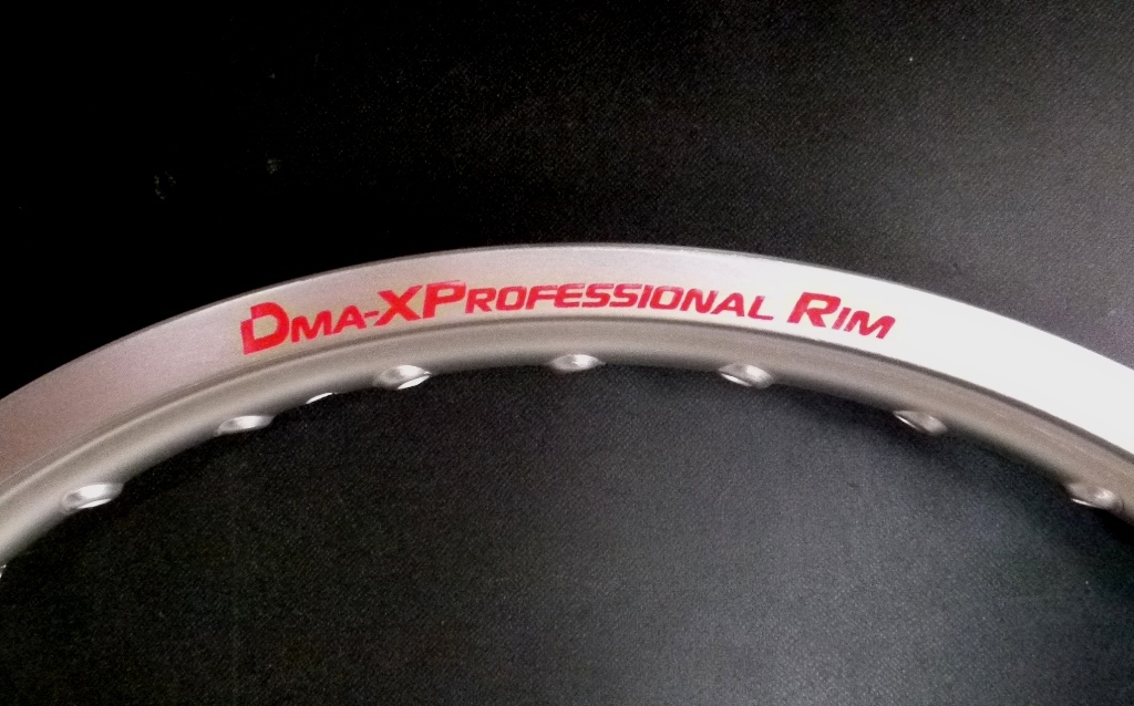 高品質 アルミリム シルバー 強化タイプ Dma-XProfesional 1.40×17 36H 新品 参考ハンターカブCT110 クロスカブCC110 スーパーカブC110_ロゴはこのタイプです。