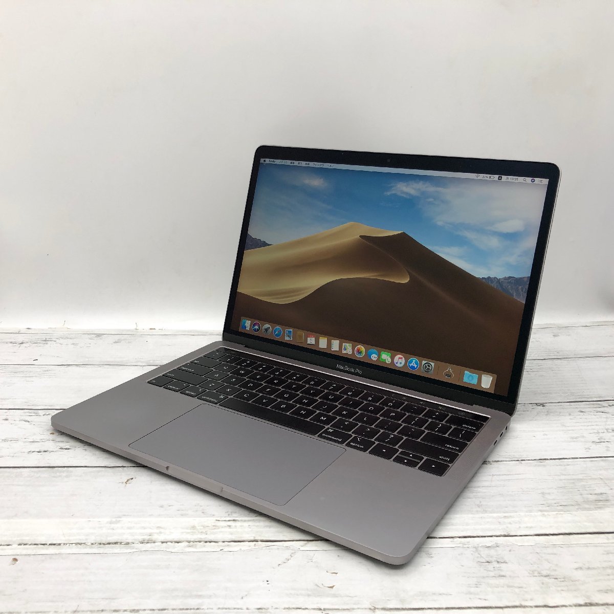 Apple MacBook Pro 13-inch 2018 Four Thunderbolt 3 ports Core i7 2.70GHz/16GB/256GB(NVMe) 〔1106N13〕_画像1