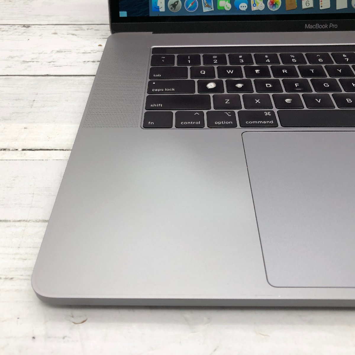 Apple MacBook Pro 15-inch 2018 Core i7 2.20GHz/32GB/256GB(NVMe) 〔1106N07〕_画像7