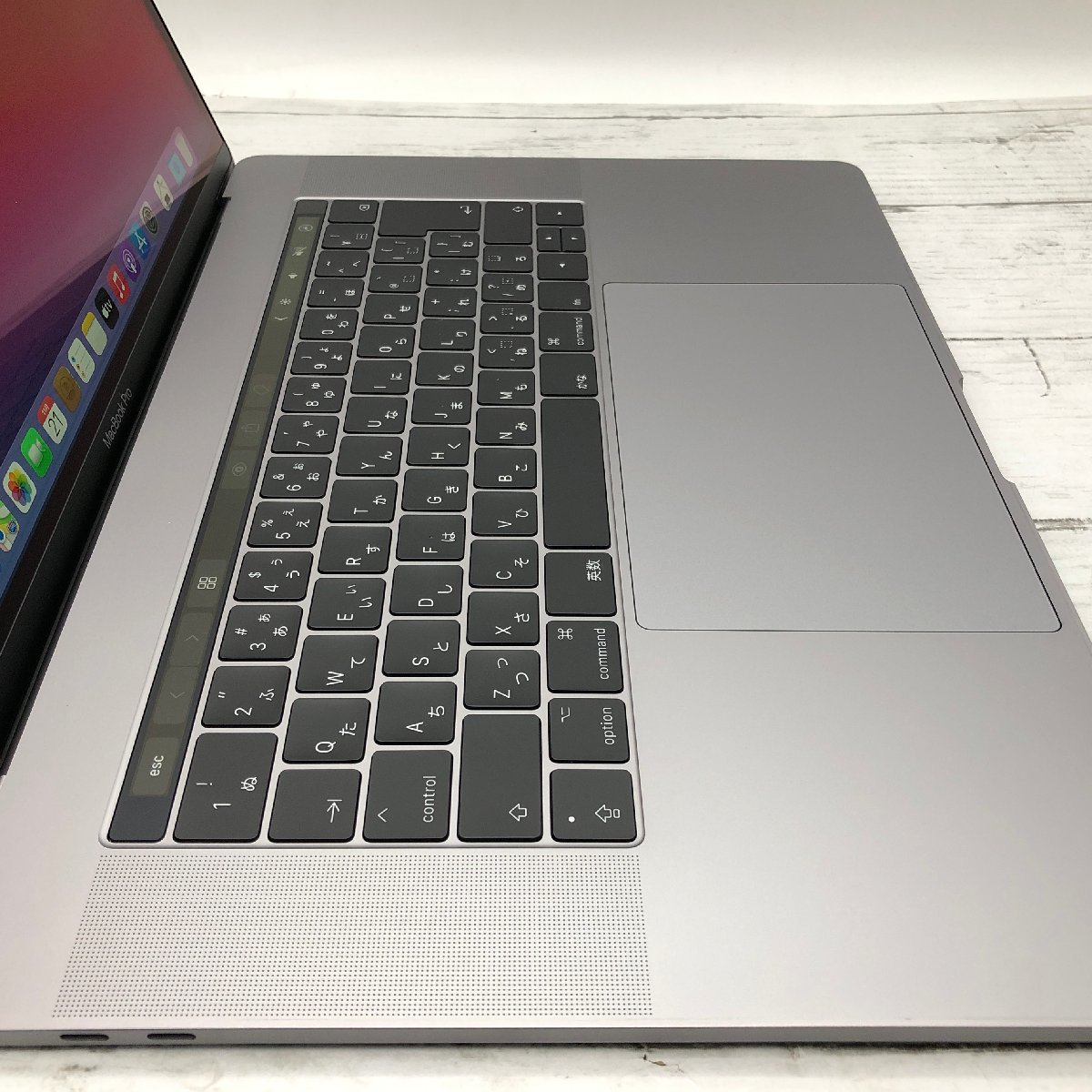Apple MacBook Pro 15-inch 2017 Core i7 2.80GHz/16GB/256GB(NVMe) 〔1121N02〕_画像4
