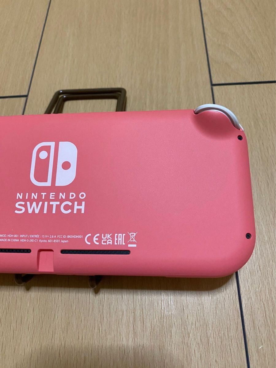 2022年製】ほぼ未使用 任天堂Switch Lite コーラル ニンテンドー 2022年製】ほぼ未使用 任天堂Switch Lite コーラル ニンテンドー