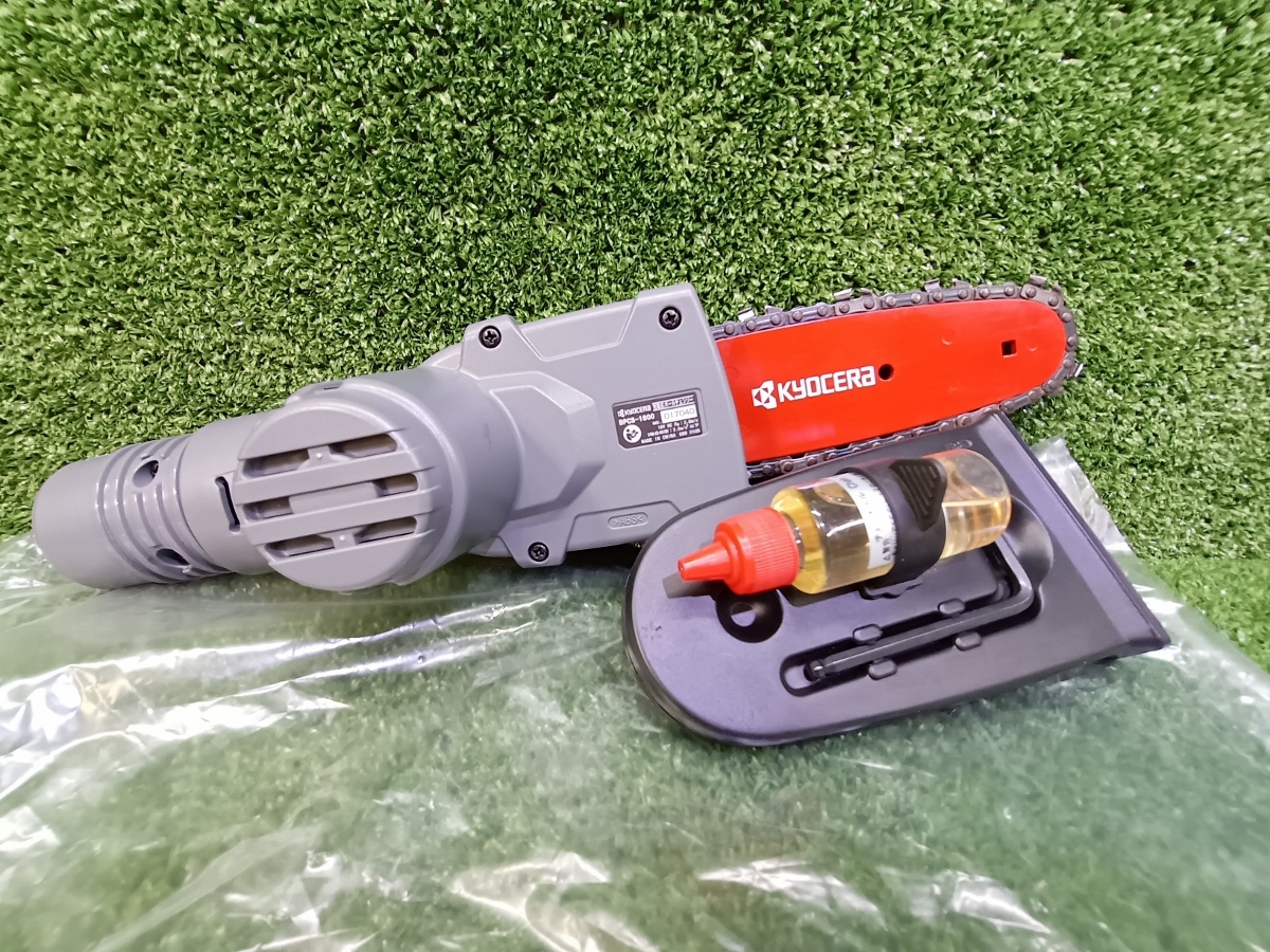 中古 美品 Kyosera 京セラ 旧RYOBI電動工具 18V 充電式ポールチェンソー 1.5Ahバッテリー 充電器 付 BPCS-1800L1_画像4