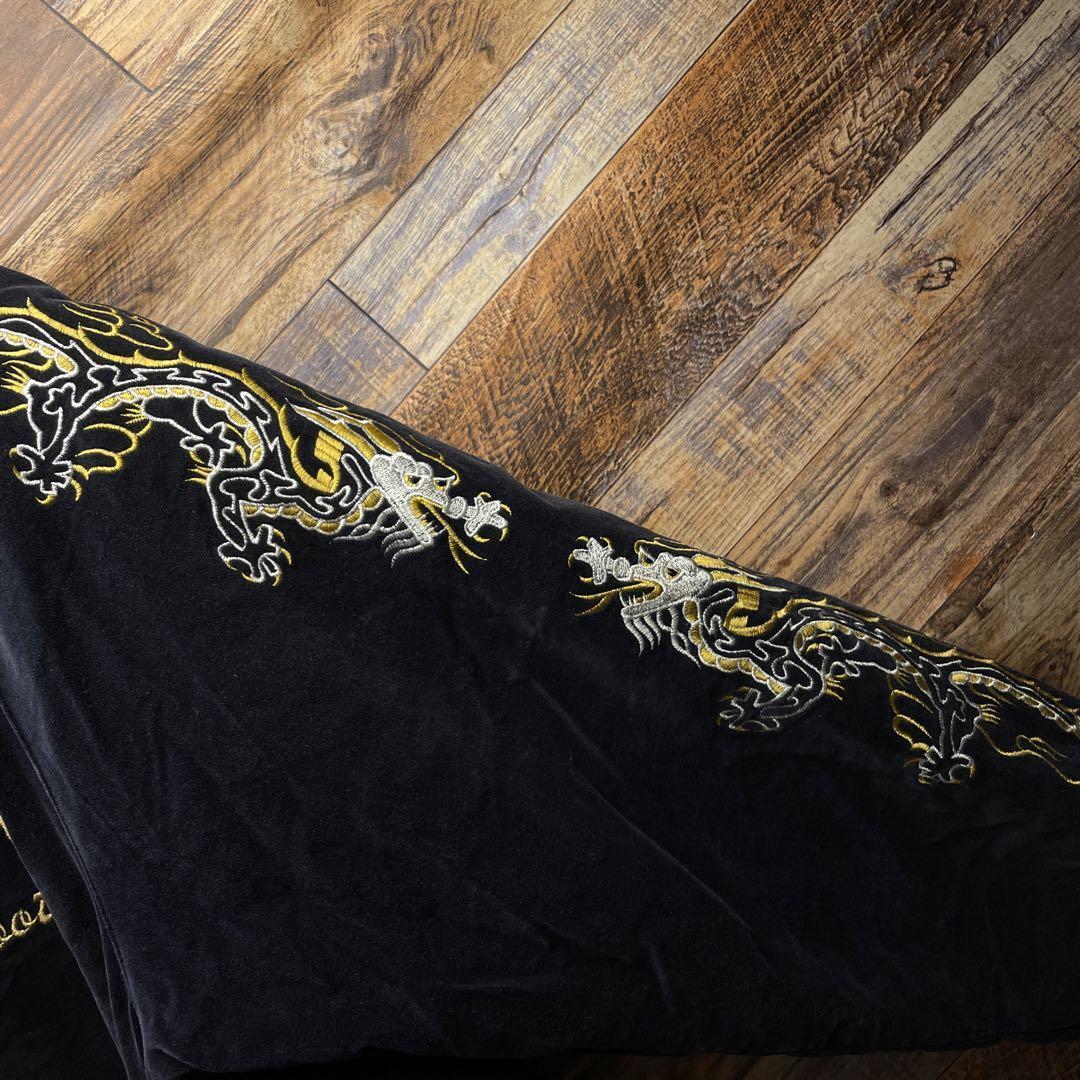 Shoot One ベロアスカジャン 黒 ブラック 古着 袖刺繍 和柄 竜 Shoot One ベロアスカジャン 黒 ブラック 古着 袖刺繍 和柄 竜