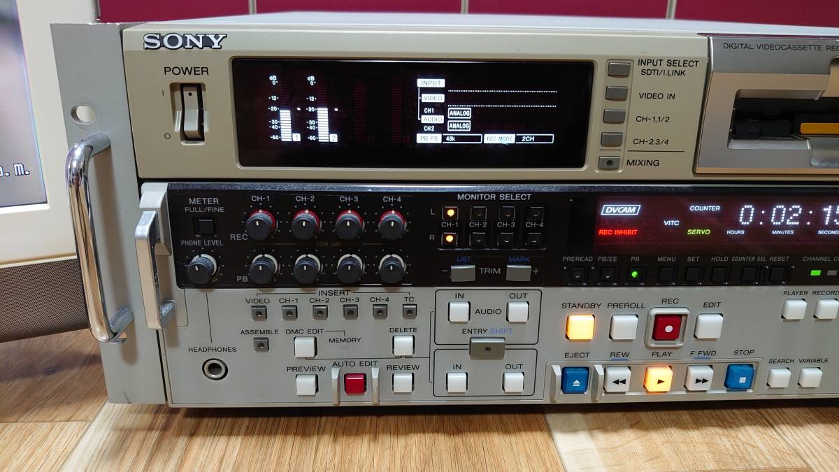 ★【中古/動作品 】SONY DSR-2000A DIGITAL VIDEO CASSETTE RECORDER 業務用DVCAMレコーダー●現状品（i.Link、SD-SDI、DRUM 277 時間！）_画像4