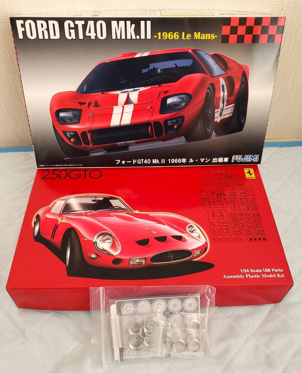 ★１円売切り！デラックスバージョンフェラーリ250GT1/24新品＋フォードGT40Mk.Ⅱジャンク扱い＆自作デカール等オマケ付き 未組立 フジミ_画像1