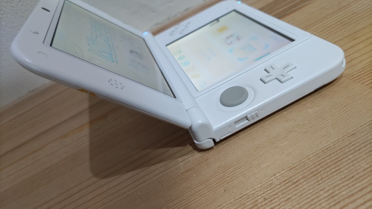 ニンテンドー 3DS LL 本体 とびだせどうぶつの森 仕様 SPR-001(JPN) 通電確認済 任天堂 Nintendo_画像2