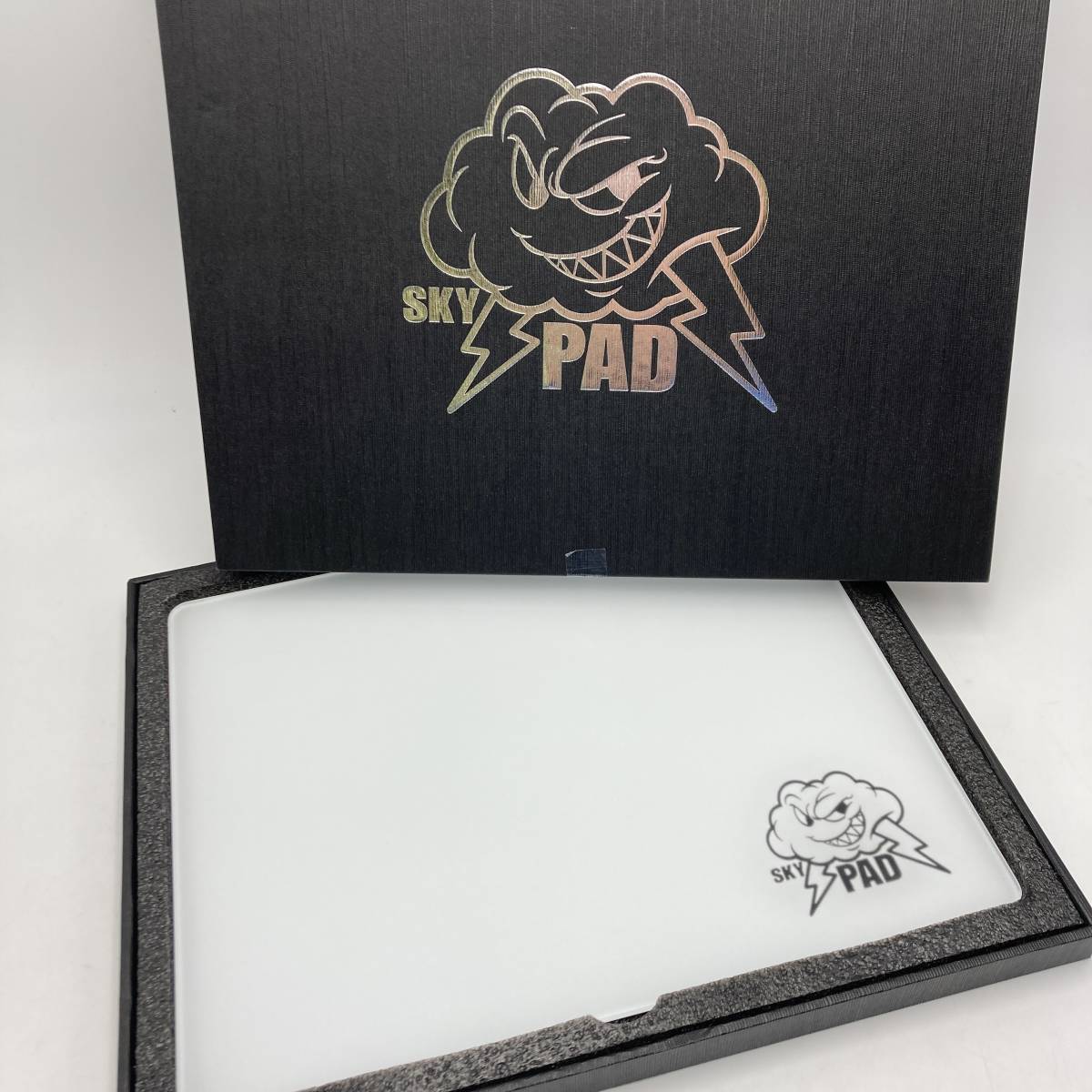 特売 ゲーミンググガラスマウスパッド Small 3.0 【美品】SkyPAD