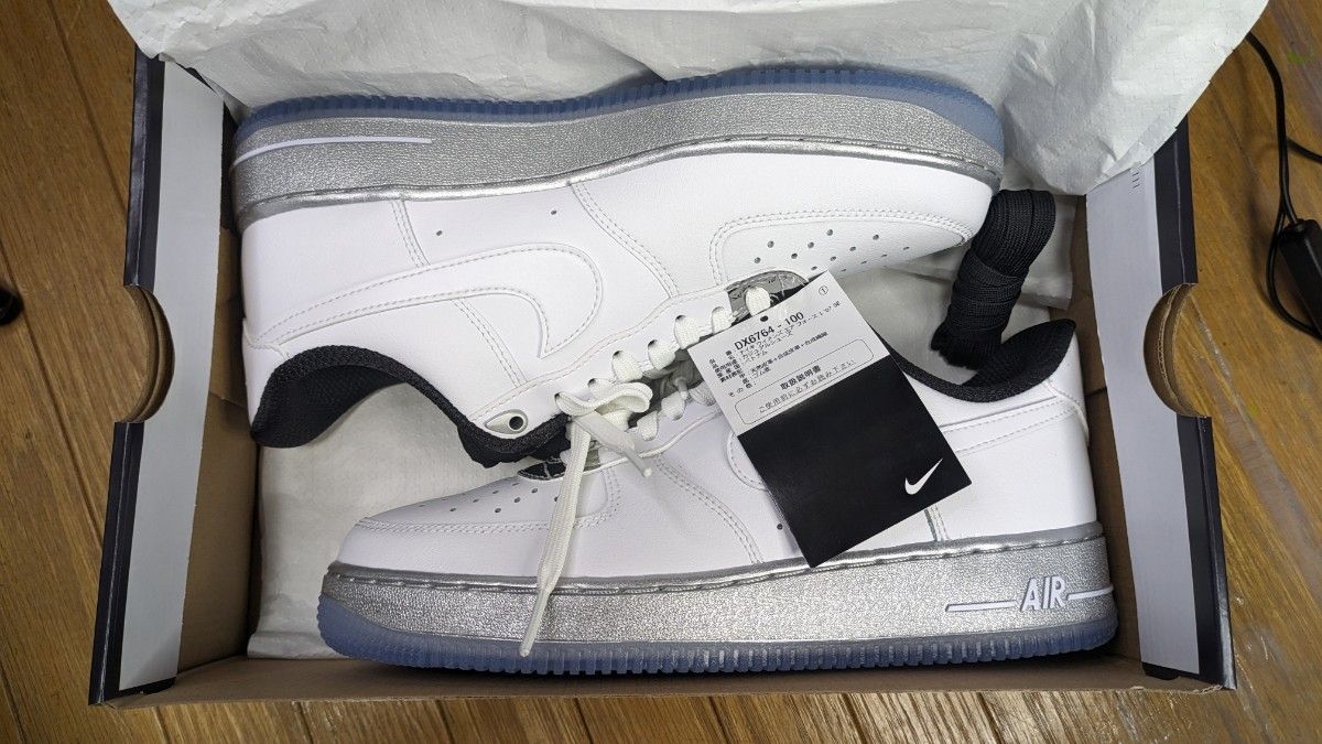 新品】Nike Air Force 1 07 SE White Chrome エアフォースワン 新品】Nike Air Force 1 07 SE White Chrome エアフォースワン