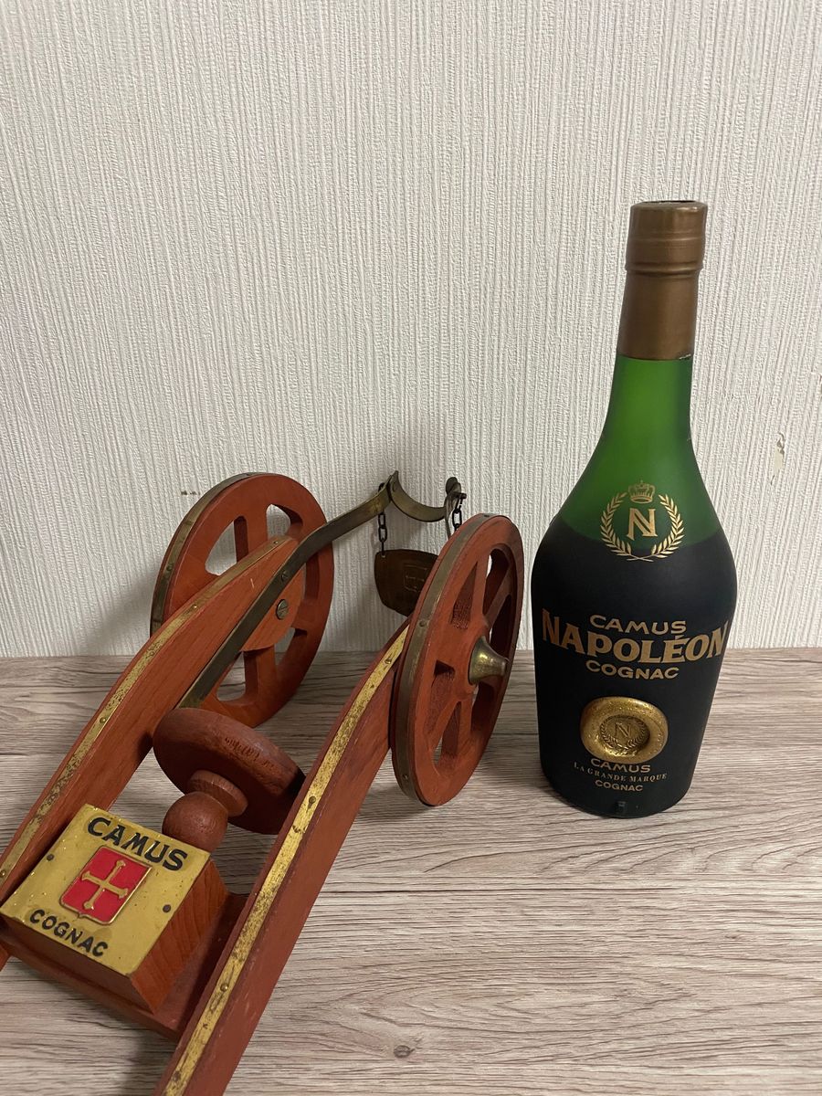 CAMUSカミュコニャックナポレオンブランデー砲台付750ml古酒 CAMUSカミュコニャックナポレオンブランデー砲台付750ml古酒