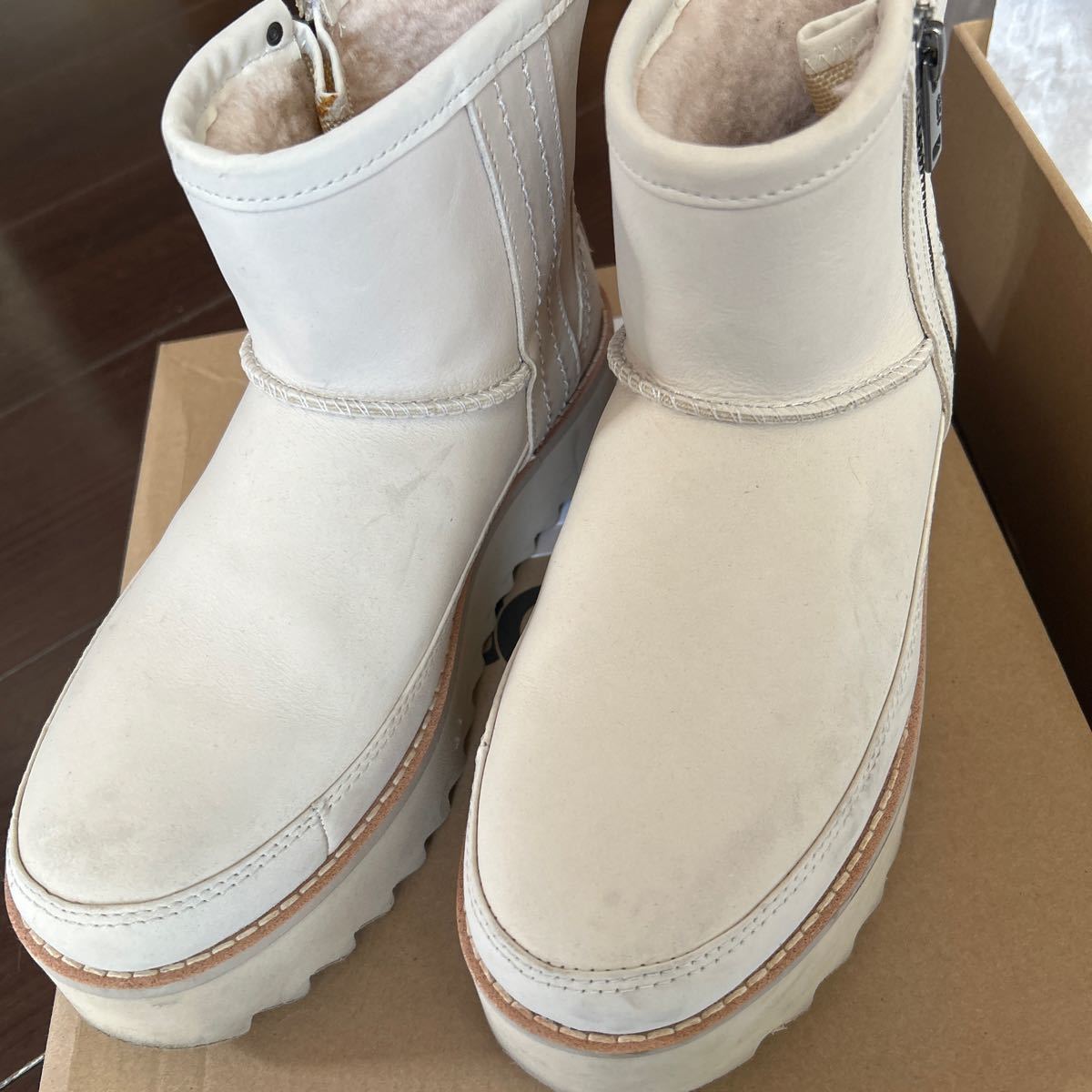 美品★UGGショートブーツ★24_画像4