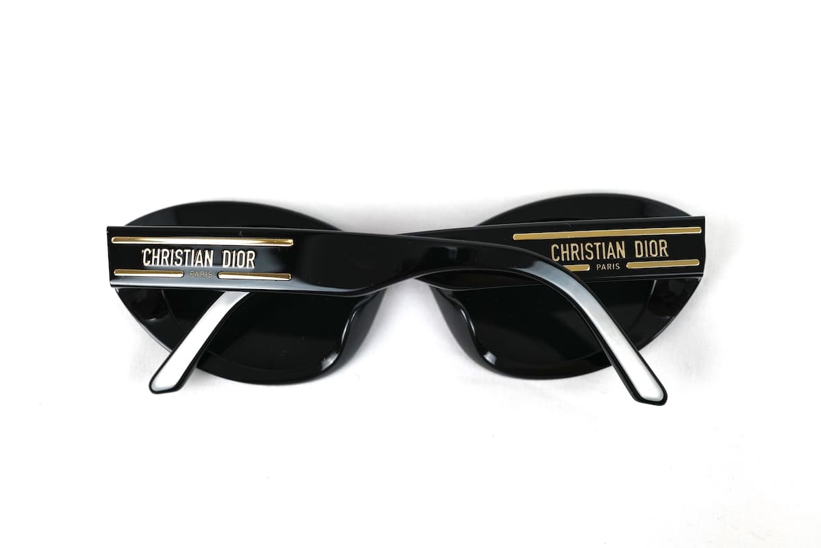 中古 CHRISTIAN DIOR DiorSignature B3U Black Butterfly 中古 CHRISTIAN DIOR DiorSignature B3U Black Butterfly