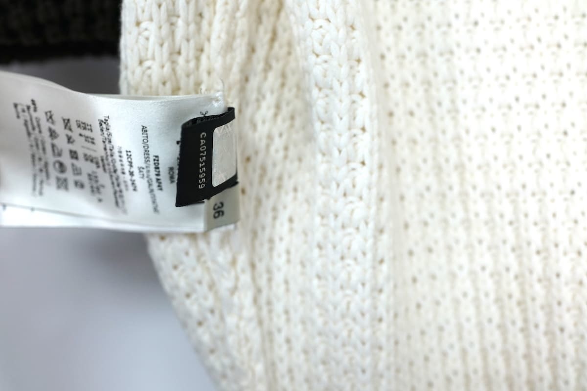 中古 21SS FENDI Knitted Short-sleeve Romper In White フェンディ ニット ジャンプスーツ ホワイト サイズ36_画像10