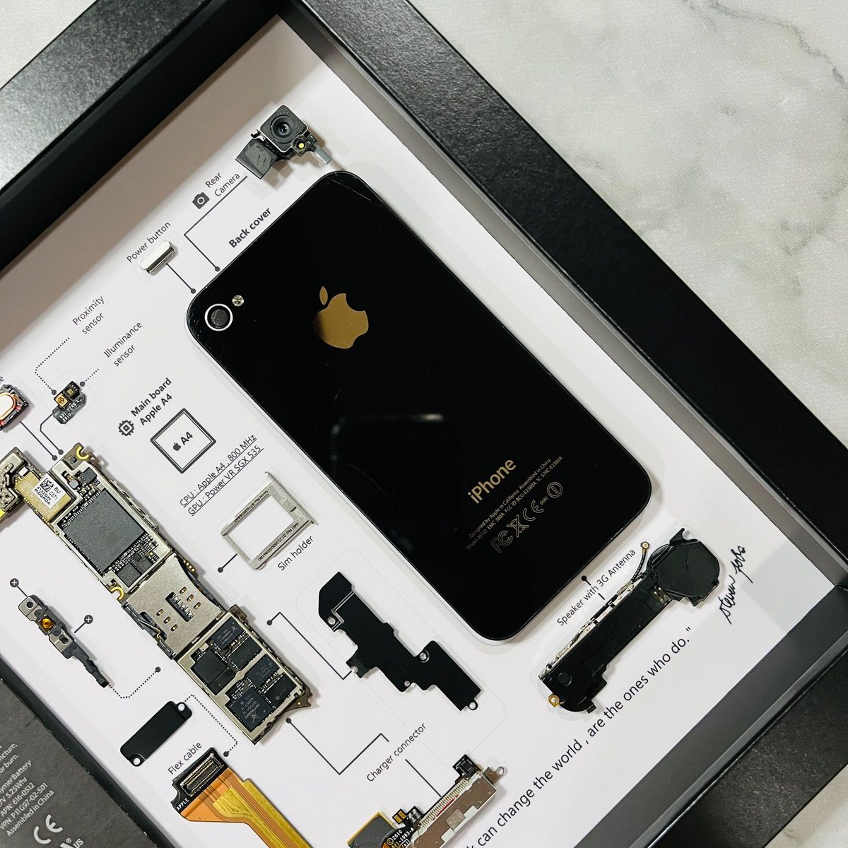 iPhone 4 Black 標本アート ボックスフレーム仕様 (A4サイズ iPhone 4 Black 標本アート ボックスフレーム仕様 (A4サイズ