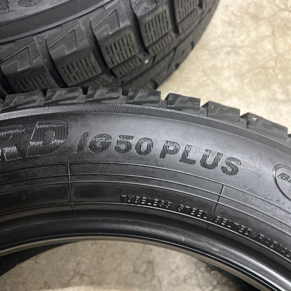 ヨコハマ　IG50プラス 215/60R17 20年製　4本セット 17インチ冬タイヤ　スタッドレス 格安スタートエスティマ等_画像4