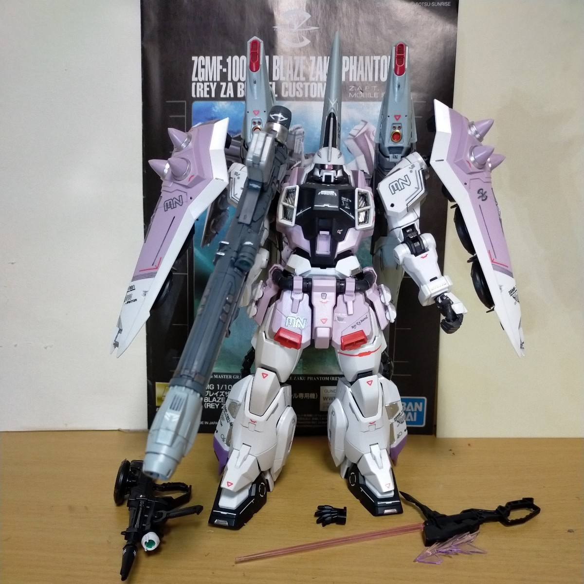 最終値下げ プレバン限定 MG SEED 完成品 ブレイズザクファントム 1/100 完成品
