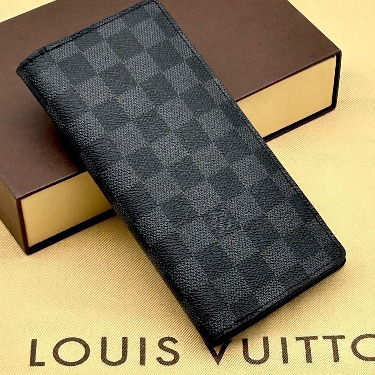 LOUIS VUITTON ポルトフォイユ ブラザ ダミエグラフィット 長財布