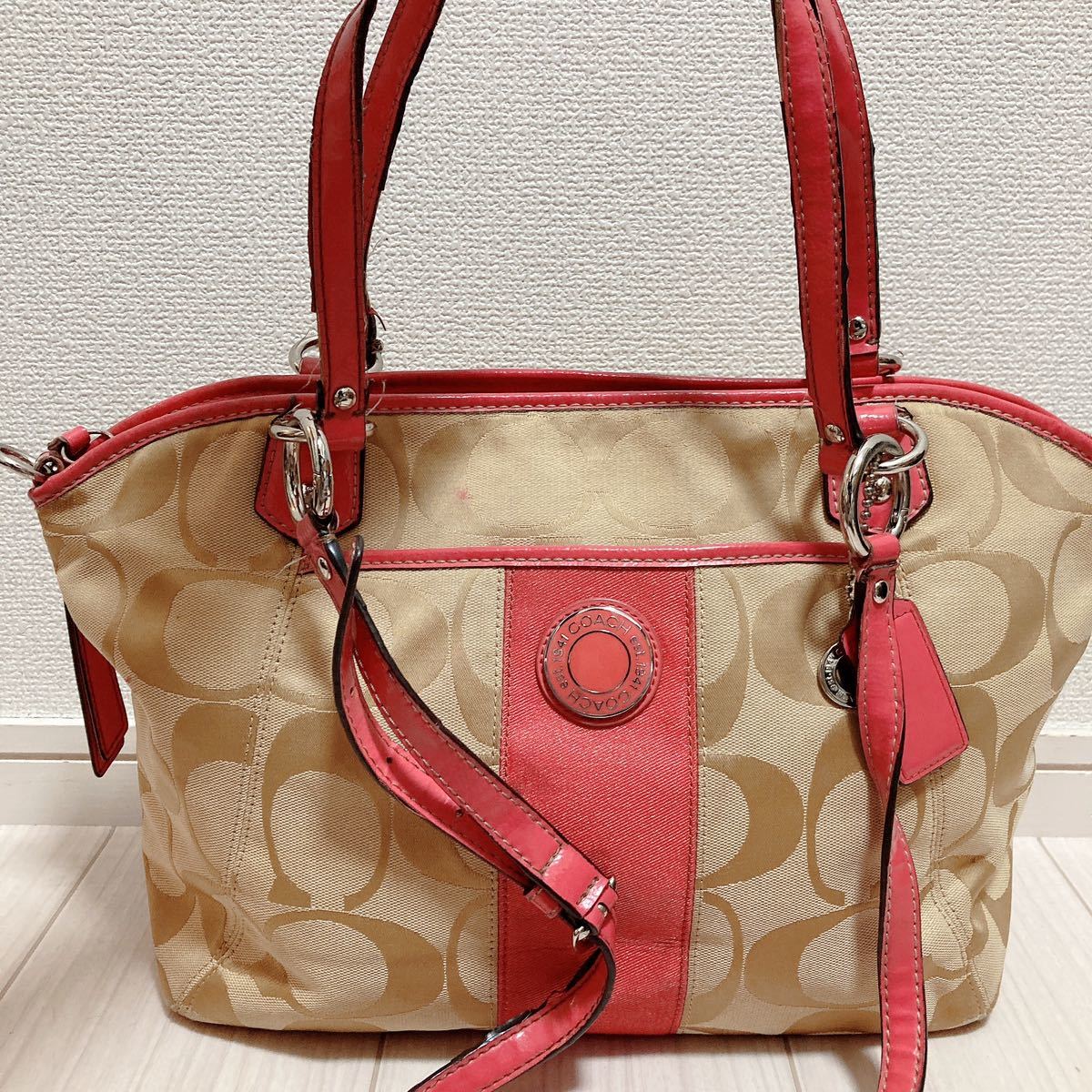 COACH コーチ レディース 2way ショルダーバッグ トートバッグ ハンドバッグ 総柄 シグネチャー ベージュ ピンク 可愛い ガーリー ブランド