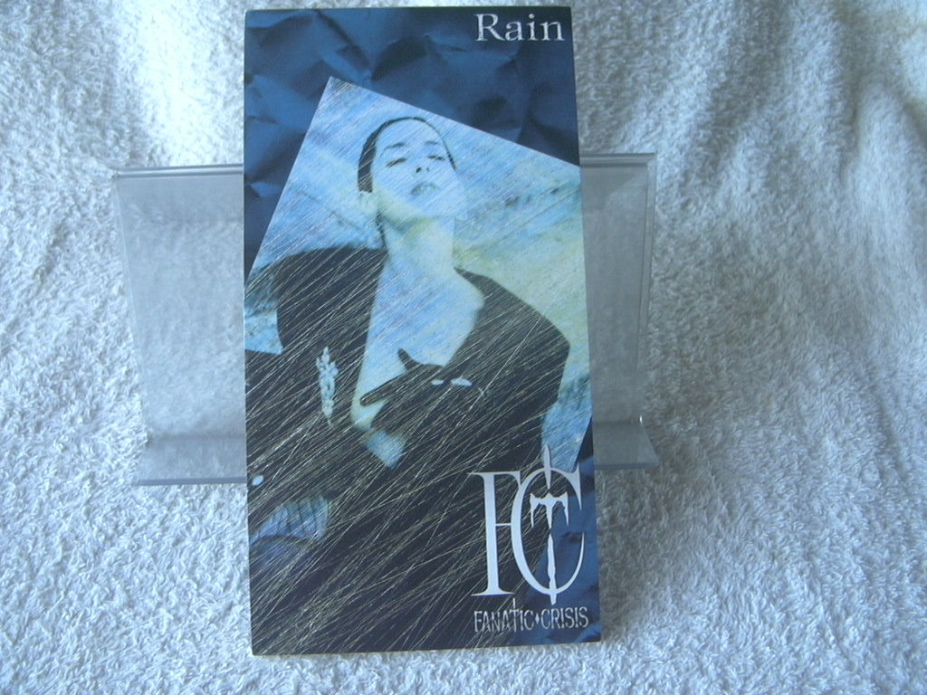 ★ FANATIC CRISI 【Rain】 ファナティック・クライシス 8㎝シングル SCD _画像1