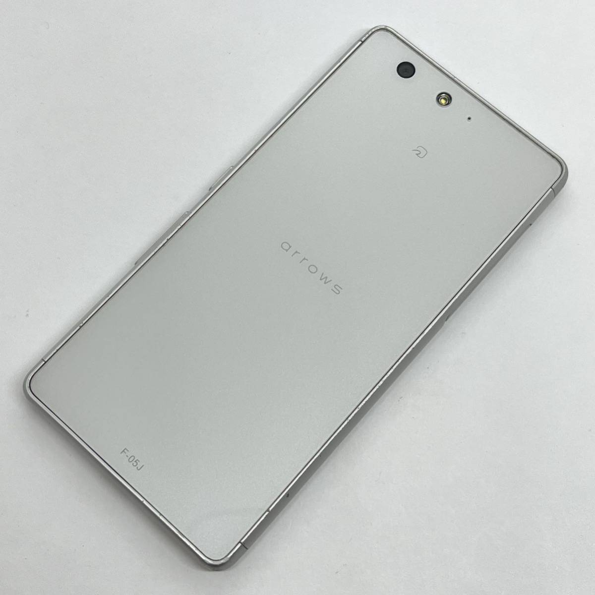 arrows Be F-05J ホワイト docomo SIMフリー 白ロム スマホ本体 送料無料 Y33MR_画像4