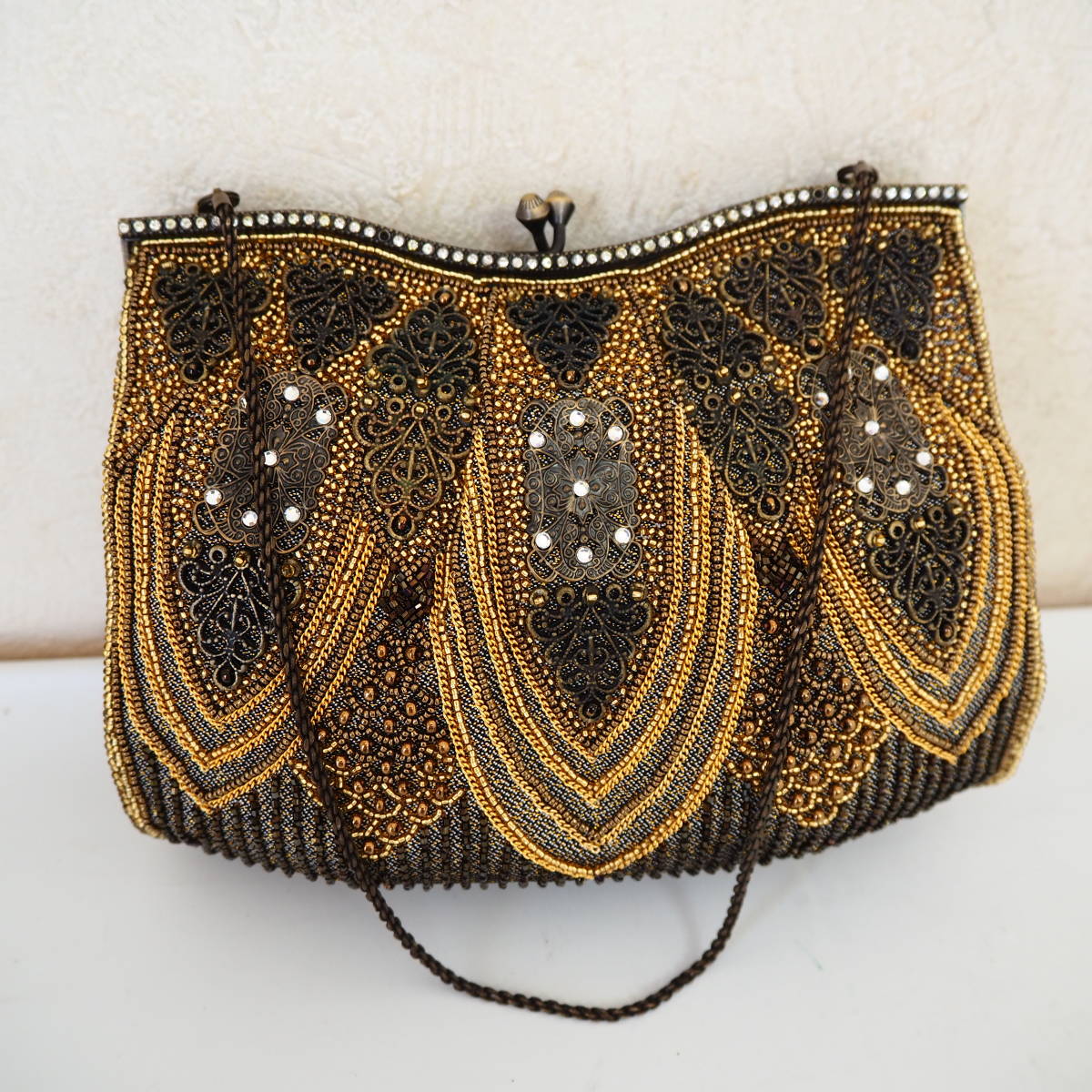 見事な *美品*LuMy/ルミー*紋章*ビーズ*ハンドバッグ*バッグ*ブロンズ