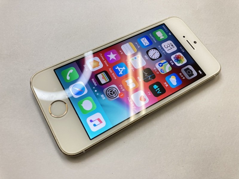 HG116 docomo iPhone5s 32GB ゴールド 判定◯ ジャンク ロックOFF_画像1