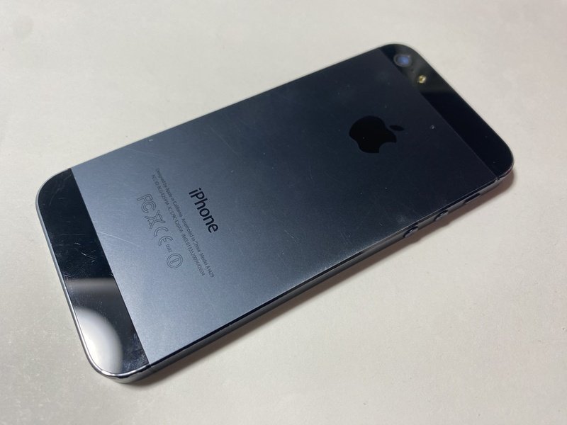 IC678 SoftBank iPhone5 ブラック 32GB ジャンク ロックOFF_画像2