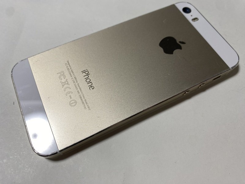 IC740 au iPhone5s ゴールド 16GB ジャンク ロックOFF_画像2