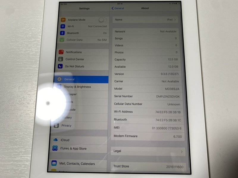 IC488 SoftBank iPad 3 Wi-Fi+Cellular ホワイト 16GB_画像3