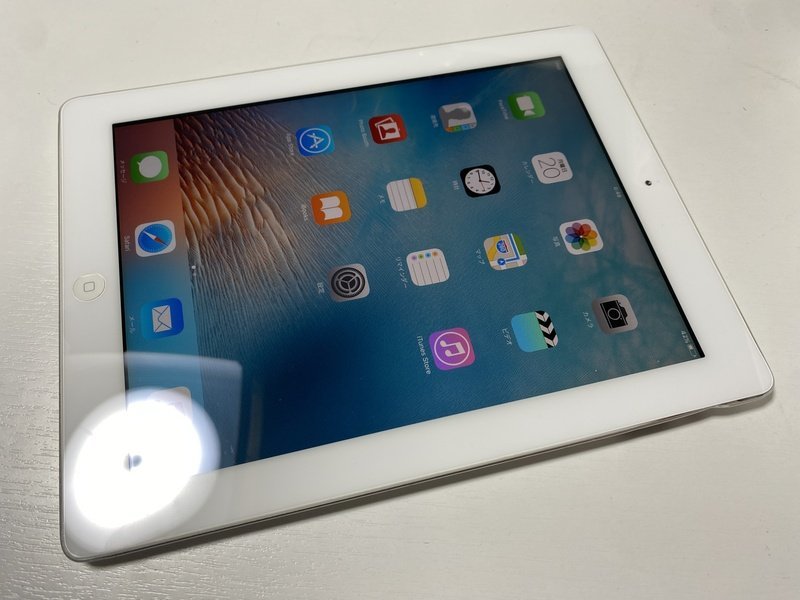 IC800 iPad 2 Wi-Fi ホワイト 64GB ジャンク ロックOFF_画像1