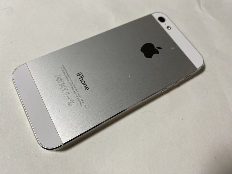 IC893 au iPhone5 ホワイト 16GB ジャンク ロックOFF_画像2