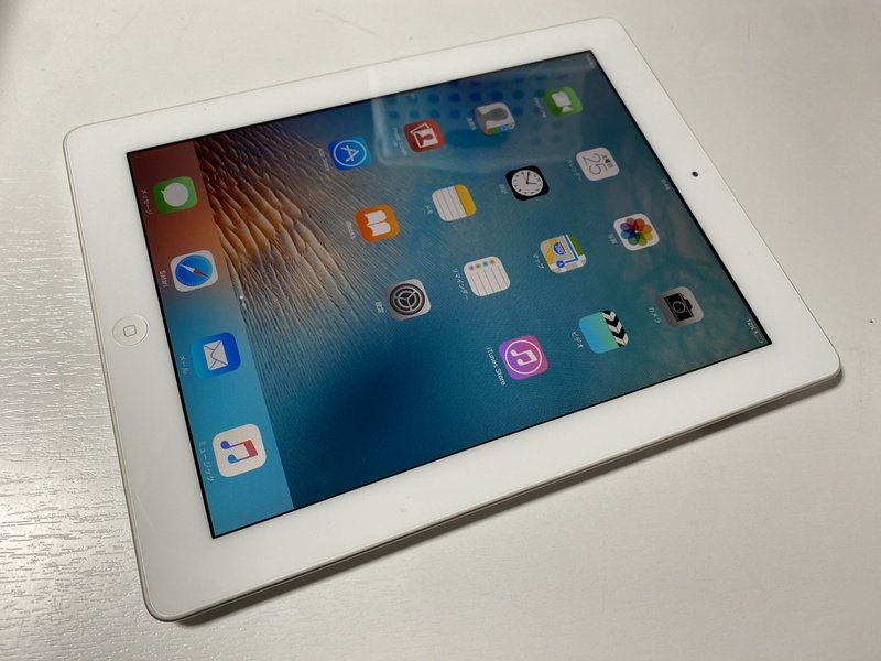 ID001 SoftBank iPad 2 Wi-Fi+Cellular ホワイト 64GB ロックOFF_画像1