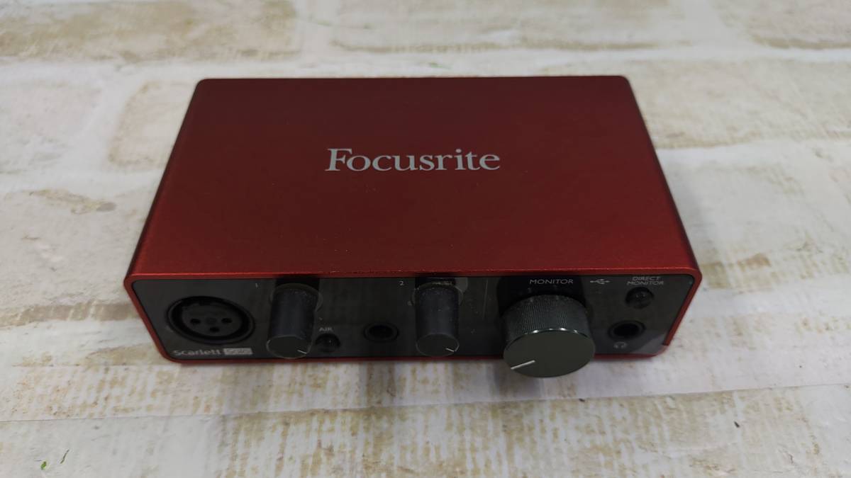 電2654-308♪【60】 Focusrite P76DQF00915D43 Scarlett Solo オーディオインターフェース 本体のみ 現状品_画像1