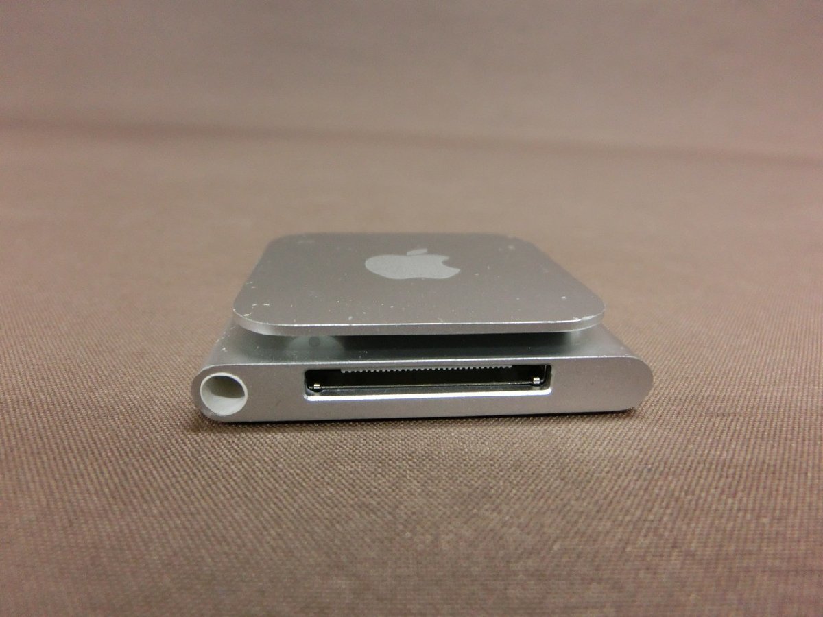 【O-5829】Apple 第6世代 ipod nano 8GB MC525LL シルバー 初期化済 通電確認済 現状品【千円市場】_画像3