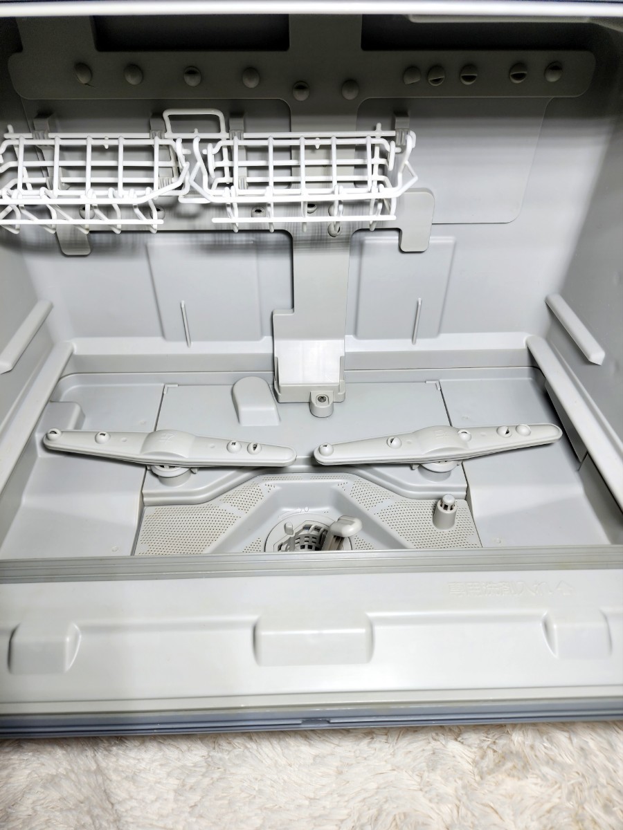 美品 Panasonic パナソニック NP-TSK1-W 食洗機 食器洗い乾燥機 ホワイト 家電_画像8