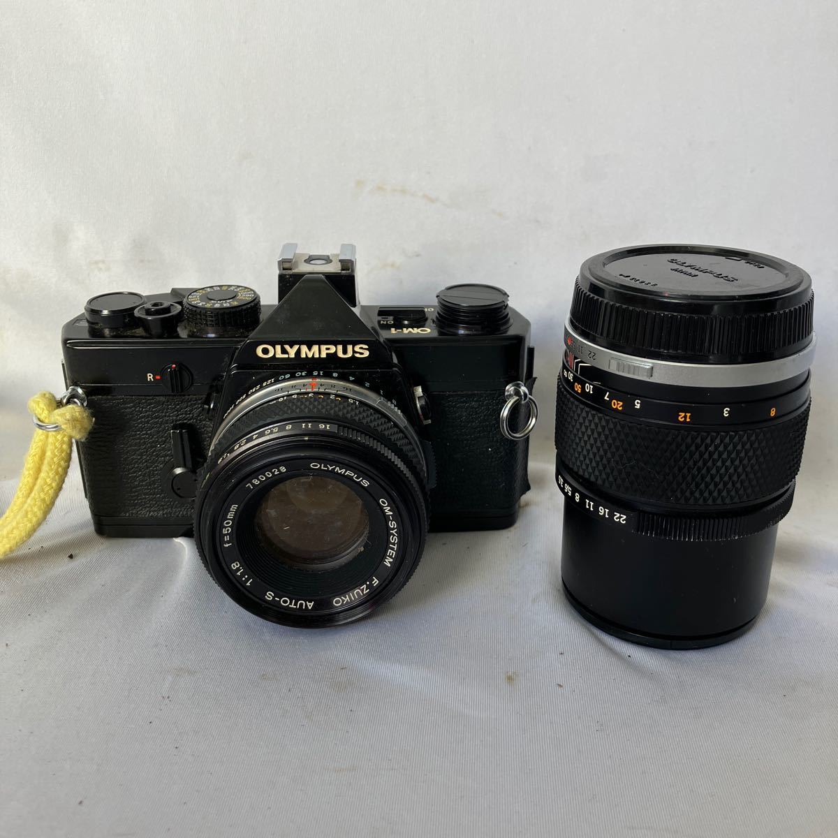 ◇【500円スタート】OLYMPUS オリンパス OM-1 フィルムカメラ レンズセット f=50mm 1:1.8 / f=135mm 1:3.5_画像1