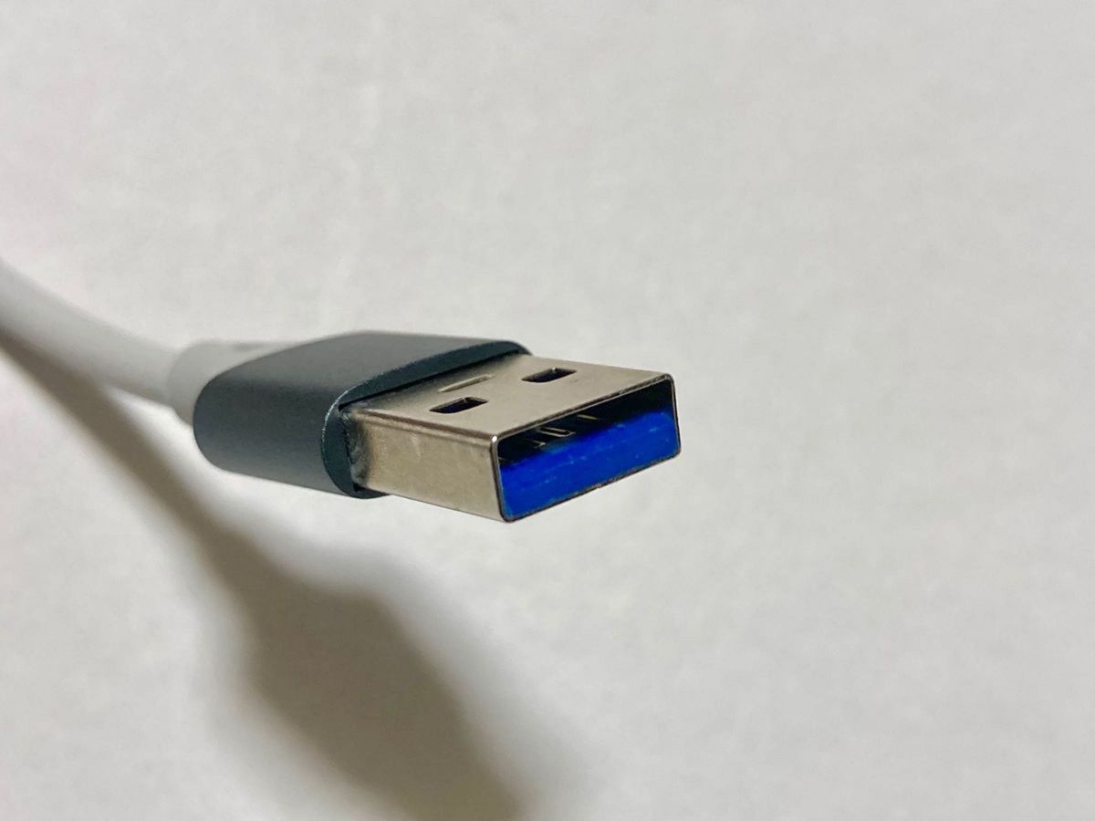 【美品】4ポート USBハブ USB3.0 バスパワー ケーブル長約6cm コンパクト