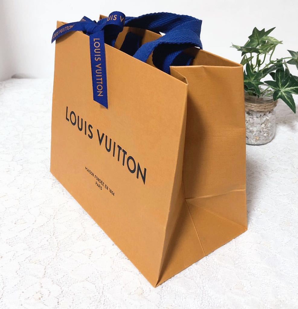 ルイヴィトン「LOUIS VUITTON」ショッパーと小物用空箱・保存袋の