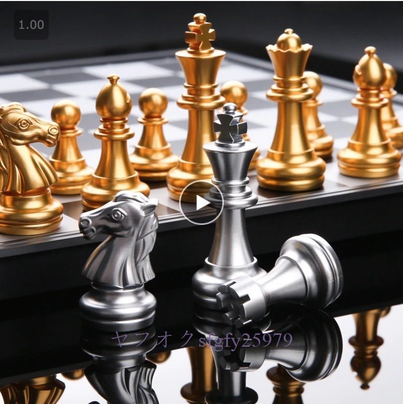 A723A☆新品チェスセット 駒とチェス盤 ゴールド＆シルバー チェスの駒 磁気ボード_画像2