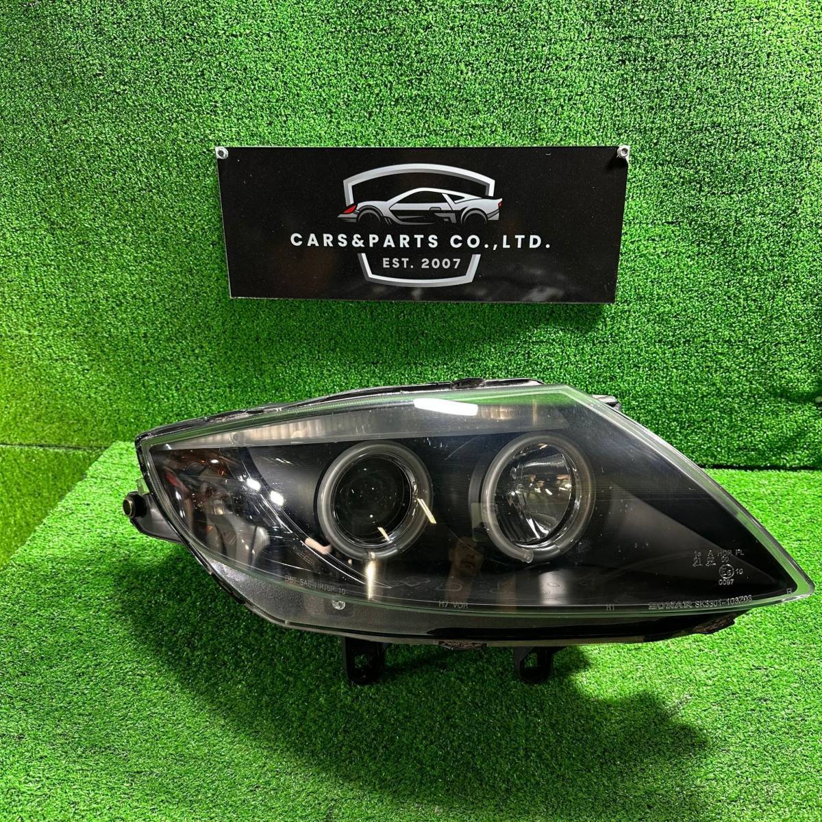 BMW Z4 E85 * right head light 