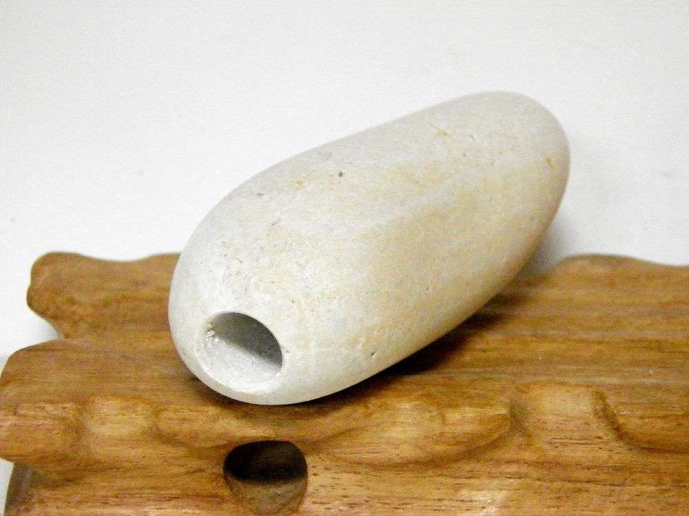 [ medicine stone .]. river medicine stone tray stone suiseki st everyone ....[ stone pipe &. pipe & rock pipe ] good shape & Special on pattern &2 blow .93mm 197g