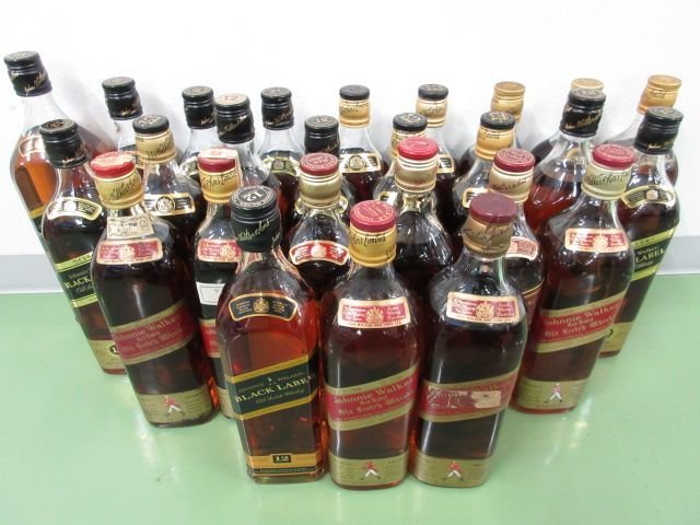 未開栓 洋酒 ジョニーウォーカー 各種 Johnnie Walker 700-750ml 26本セット (内1本1000ml) スコッチウイスキー 送料無料_画像1