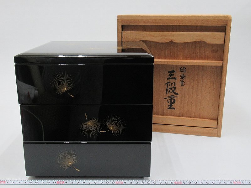 Yahoo!オークション - D4627 輪島塗 沈金 飛花文 三段重 木製漆器 重箱 