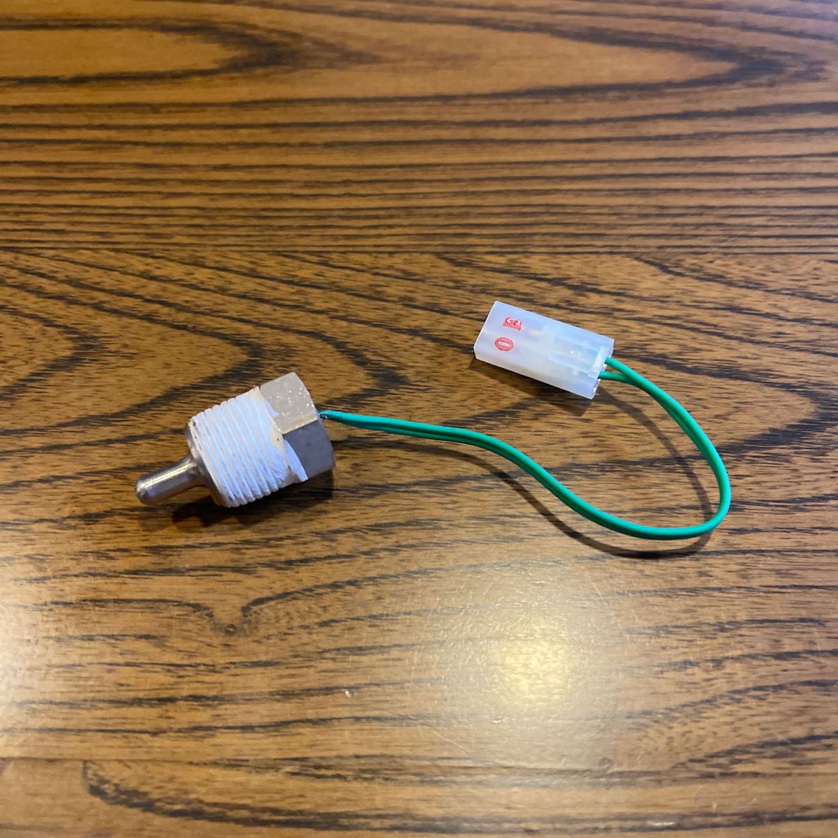 コロナ石油給湯機用 給湯サーミスタ代表型式UIB-3800Xです コロナ石油給湯機用 給湯サーミスタ代表型式UIB-3800Xです