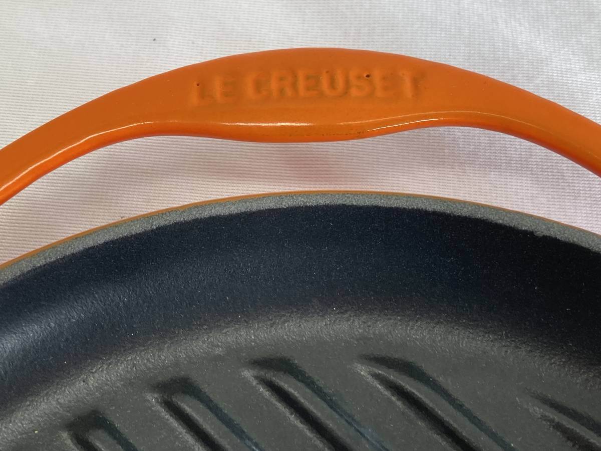 ★◆【USED】LE CREUSET　ルクルーゼ ラウンド・グリル 25ｃｍ 鉄板 オレンジ 80サイズ_画像3