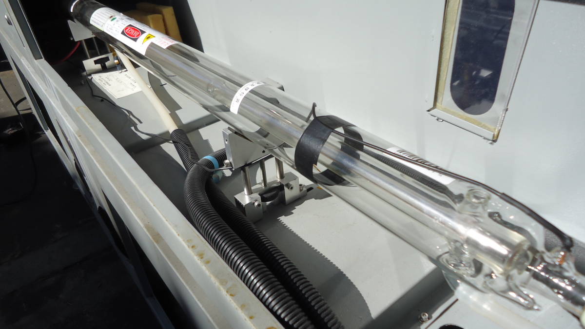 油谷 №5088 レーザー加工機 レーザー切断機 革 布 不織布 油谷 №5088 レーザー加工機 レーザー切断機 革 布 不織布
