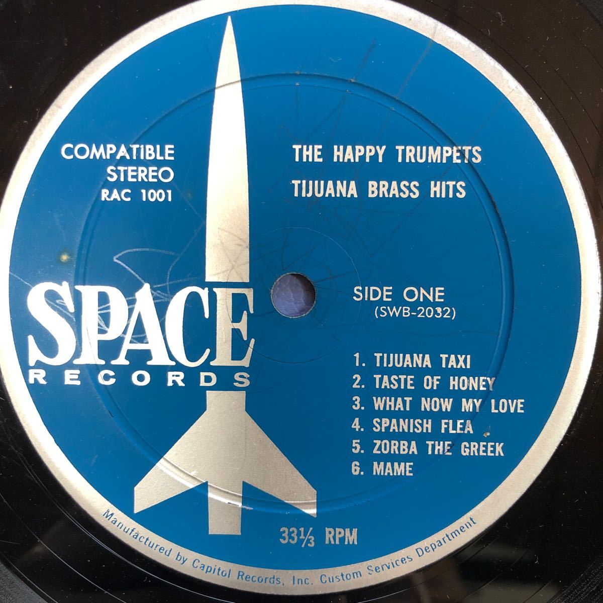 THE HAPPY TRUMPETS play hits of HERB ALPERT the TIJUANA BRASS LP レコード 5点以上落札で送料無料Vの画像4