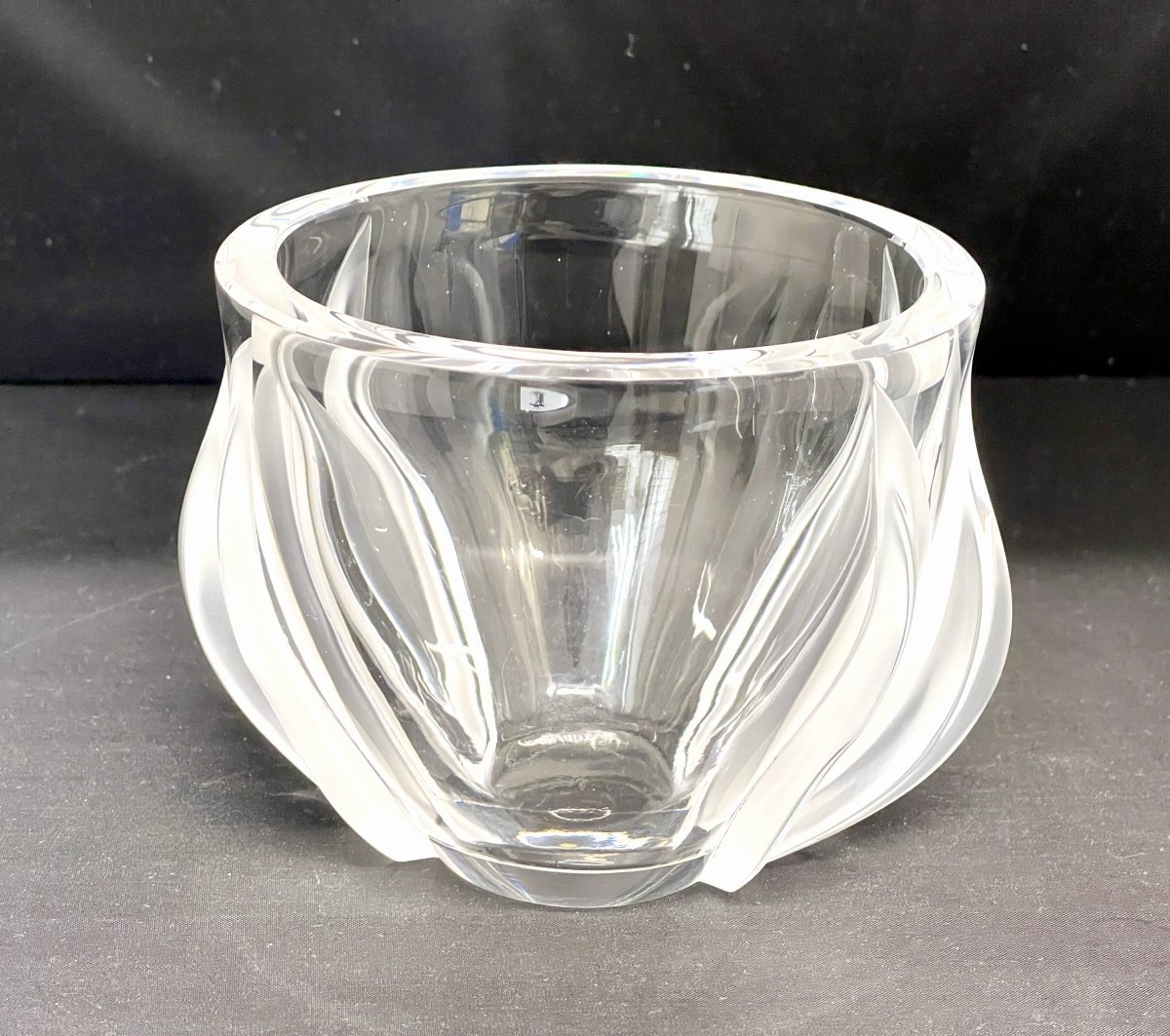 LALIQUE ラリック ガラス製 フラワーベース/花瓶 チューリップモチーフ クリアカラー[03-1432