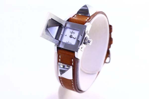 ●HERMES エルメス ME2.110 メド―ル 腕時計 レディース クオーツ ケース付 ブラウン/茶【10845871】