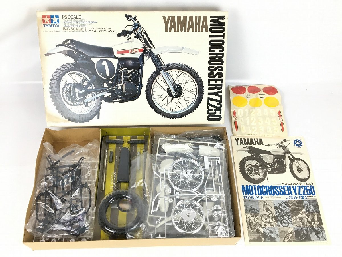 【未組立品】プラモデル タミヤ 1/6 ビッグスケールシリーズ No.11 ヤマハ モトクロッサー TAMIYA/YAMAHA/MOTOCROSSER YZ250 R17387 菅72_画像2